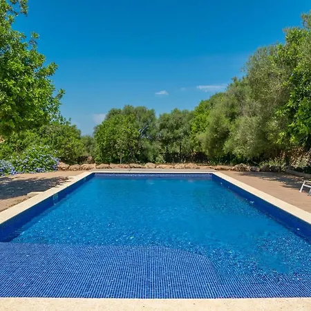 Saran Villa